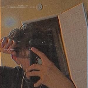 Meet your Posher, Emanuel